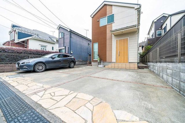 4LDK Detached House for Sale in Zenpukuji, Suginami, Tokyo - Image 7