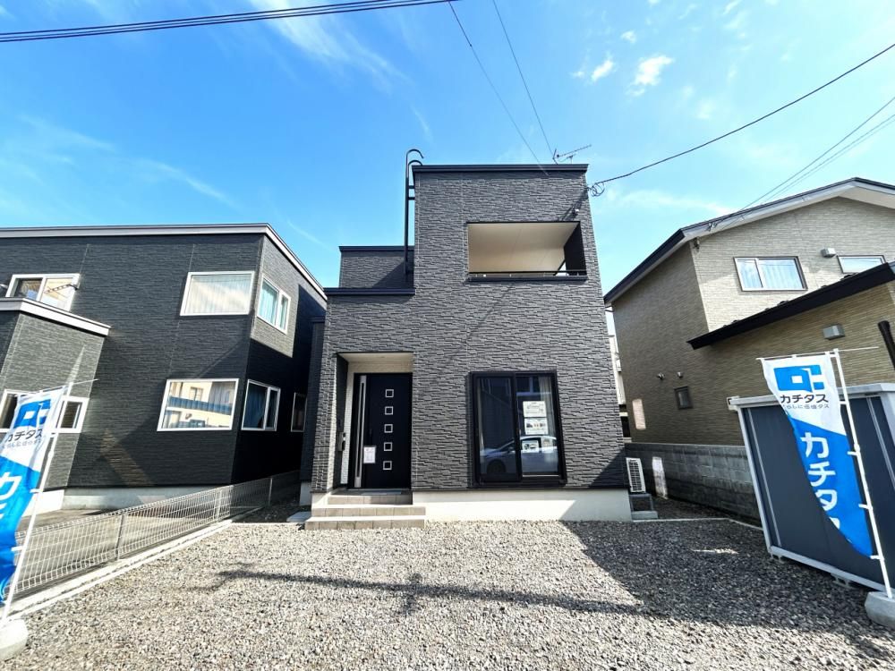 Renovated 4LDK House in Hakodate Fukabori District - Thumbnail 4