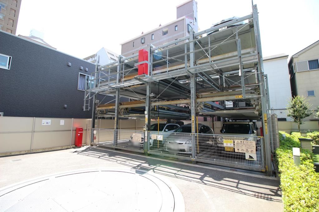 Neverland Shin-Fukae Stasis 3LDK Apartment in Osaka - Image 1