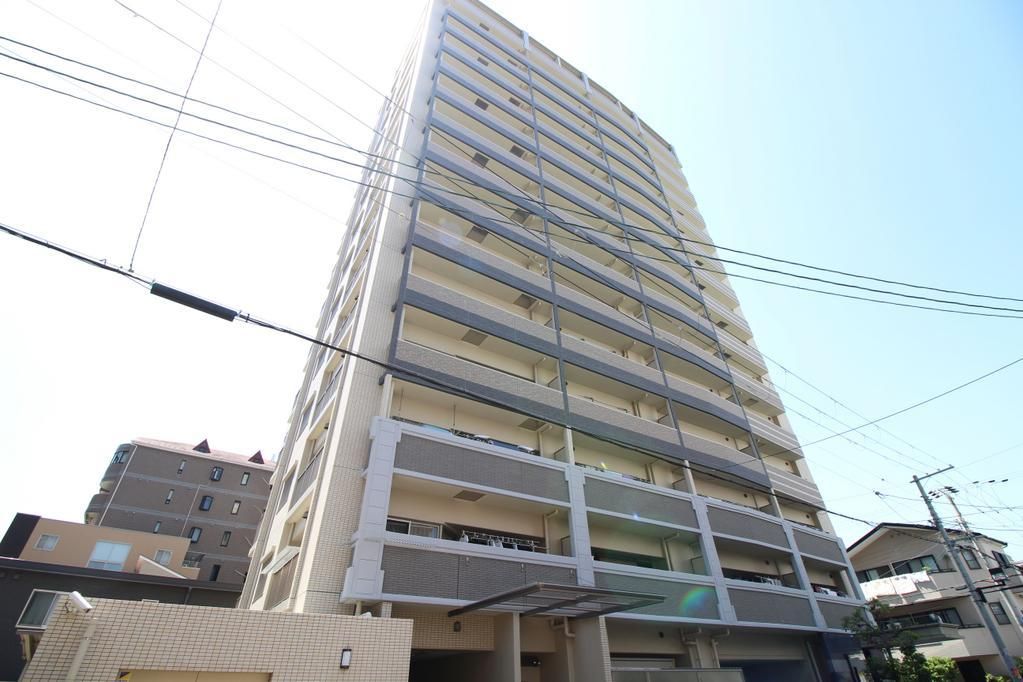 Neverland Shin-Fukae Stasis 3LDK Apartment in Osaka - Thumbnail 3