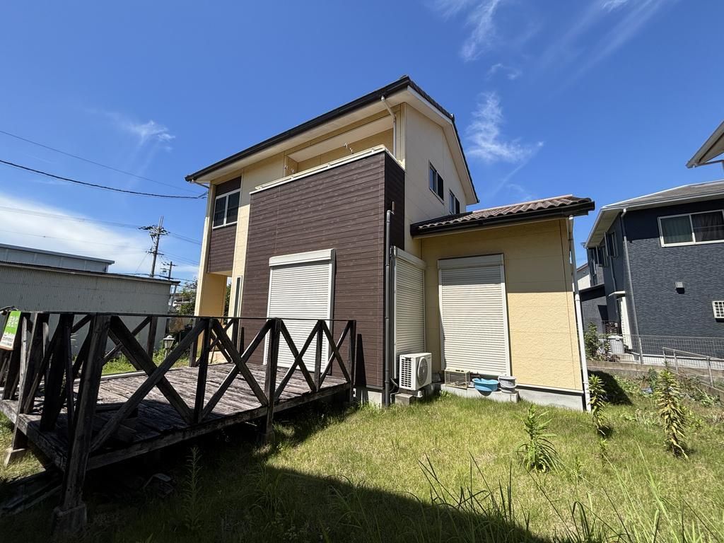 4LDK House for Sale in Kakogawa with 3 Car Parks - Thumbnail 4