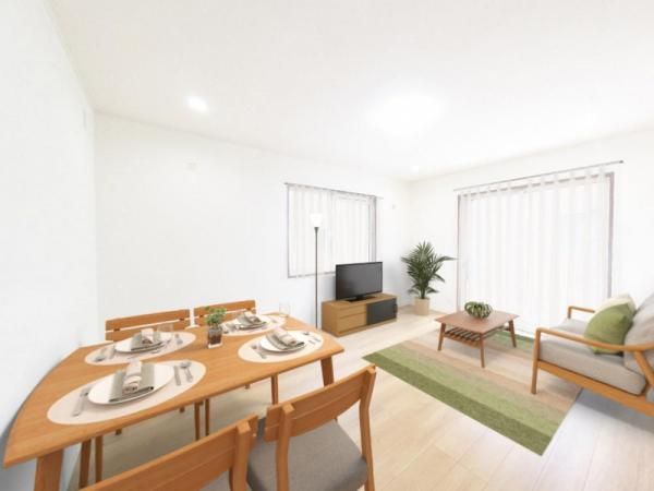 Renovated 4LDK House in Kusatsu with Parking for Two Vehicles - Thumbnail 2