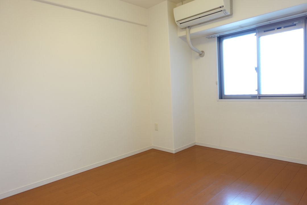 3LDK Apartment in Utsunomiya with Balcony Views - Thumbnail 4
