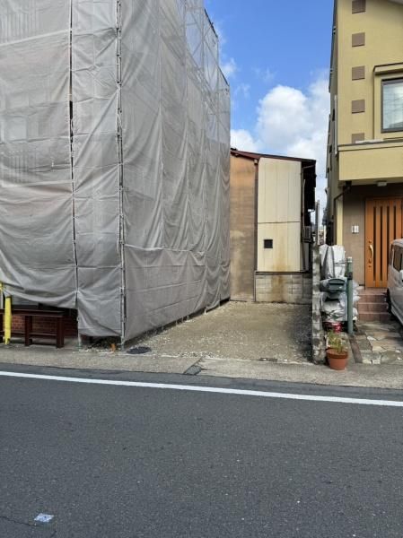 Land for Sale in Yamashina Ward, Kyoto - 37.96 sqm Plot - Thumbnail 2