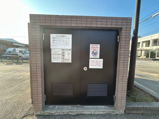 2LDK Apartment for Sale in Kanazawa, Ishikawa - Thumbnail 2