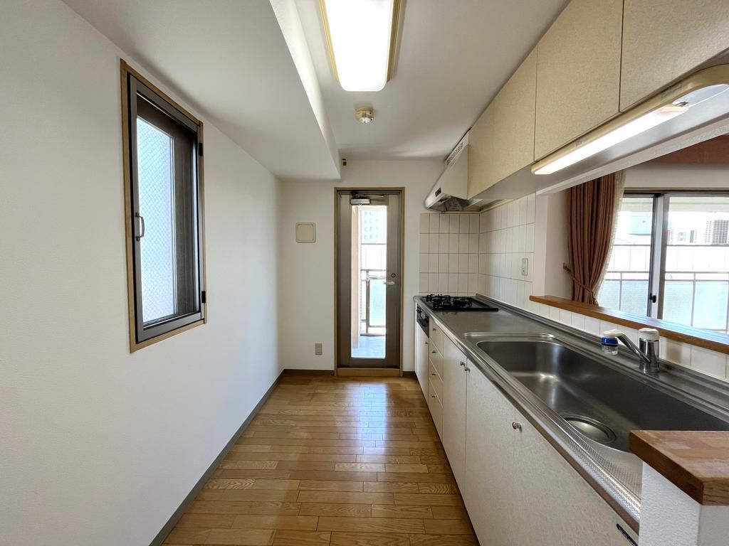4LDK Apartment Near Kanazawa Station in Ishikawa - Thumbnail 4