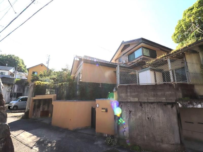 5-Bedroom House in Matsuyama with Garden and Parking - Thumbnail 4