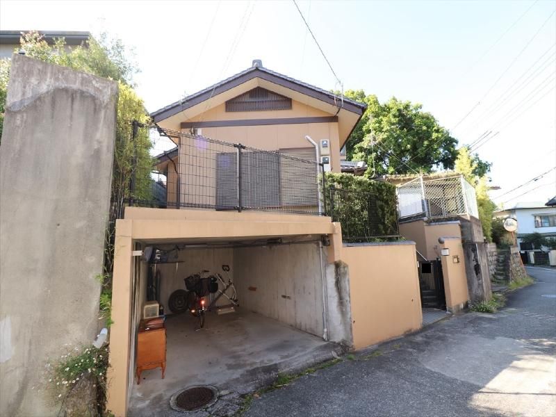 5-Bedroom House in Matsuyama with Garden and Parking - Thumbnail 3