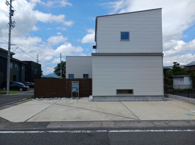 Modern 3SLDK House in Ogaki City, Gifu Prefecture - Thumbnail 2
