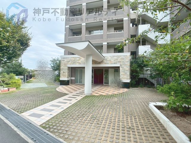 Wacoal Hills Kurakuen MIRAI 3LDK Apartment in Nishinomiya - Image 1