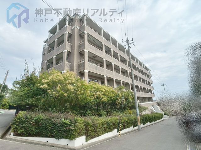 Wacoal Hills Kurakuen MIRAI 3LDK Apartment in Nishinomiya - Thumbnail 2