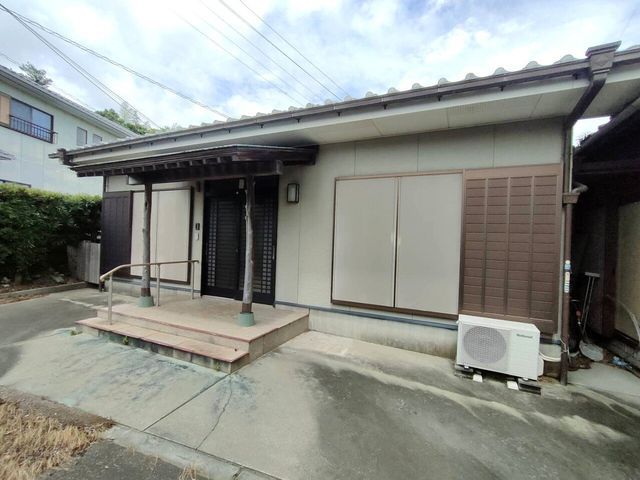 4LDK House for Sale in Anan City, Tokushima - Thumbnail 2