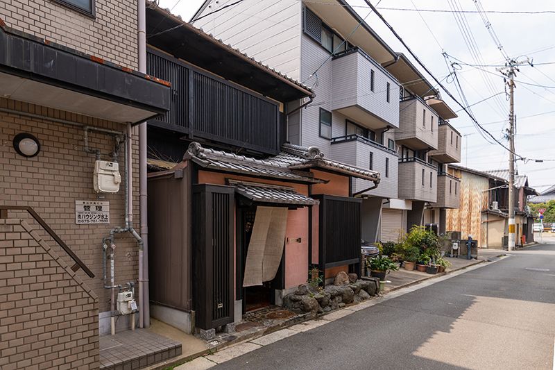 Kyoto Machiya Guest House for Sale Near Higashiyama Station - Thumbnail 4
