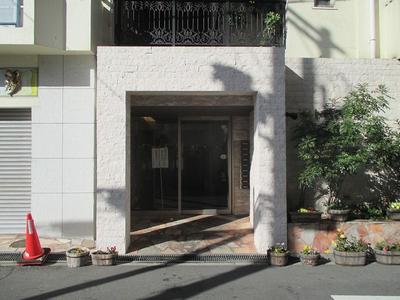 Metro Heights Imazato 7F 2DK Apartment for Sale in Osaka — Image 16, Higashinari, Osaka