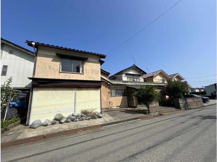 Land with Old House for Sale in Nomi City, Ishikawa - Thumbnail 2