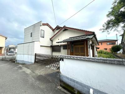 5DK House for Sale in Yatsushiro, Kumamoto - 156.03 sqm — Image 1, Yatsushiro, Kumamoto