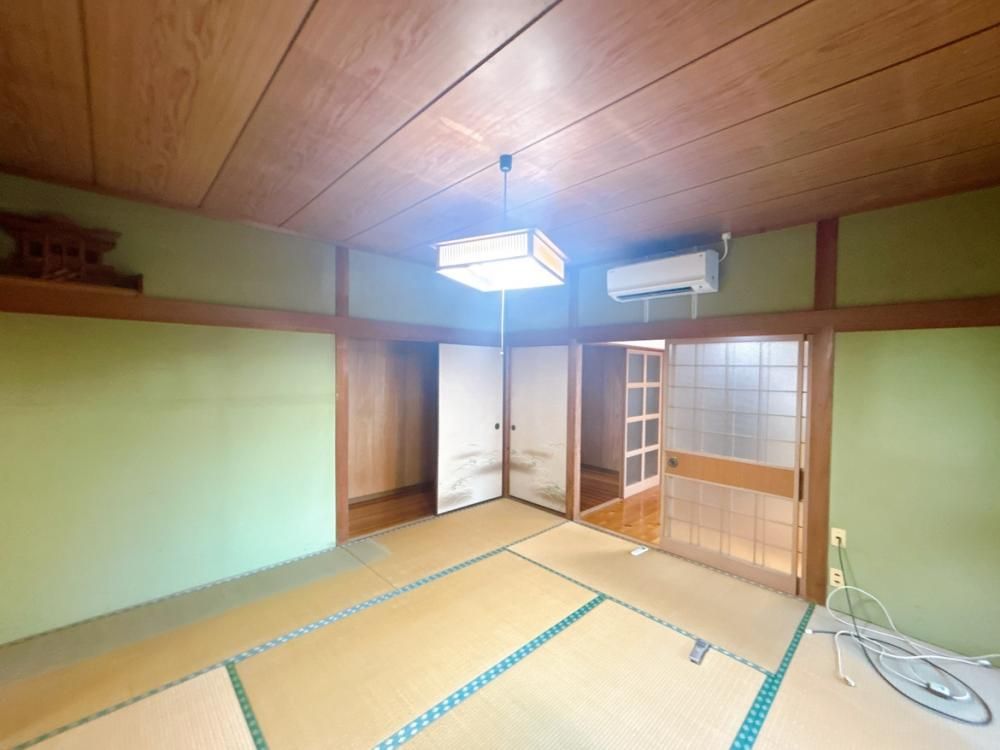 5DK House for Sale in Yatsushiro, Kumamoto - 156.03 sqm - Thumbnail 2