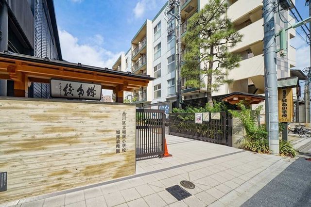 Prime Parks Shinagawa Seaside The Tower 25F 2LDK for Sale - Thumbnail 2