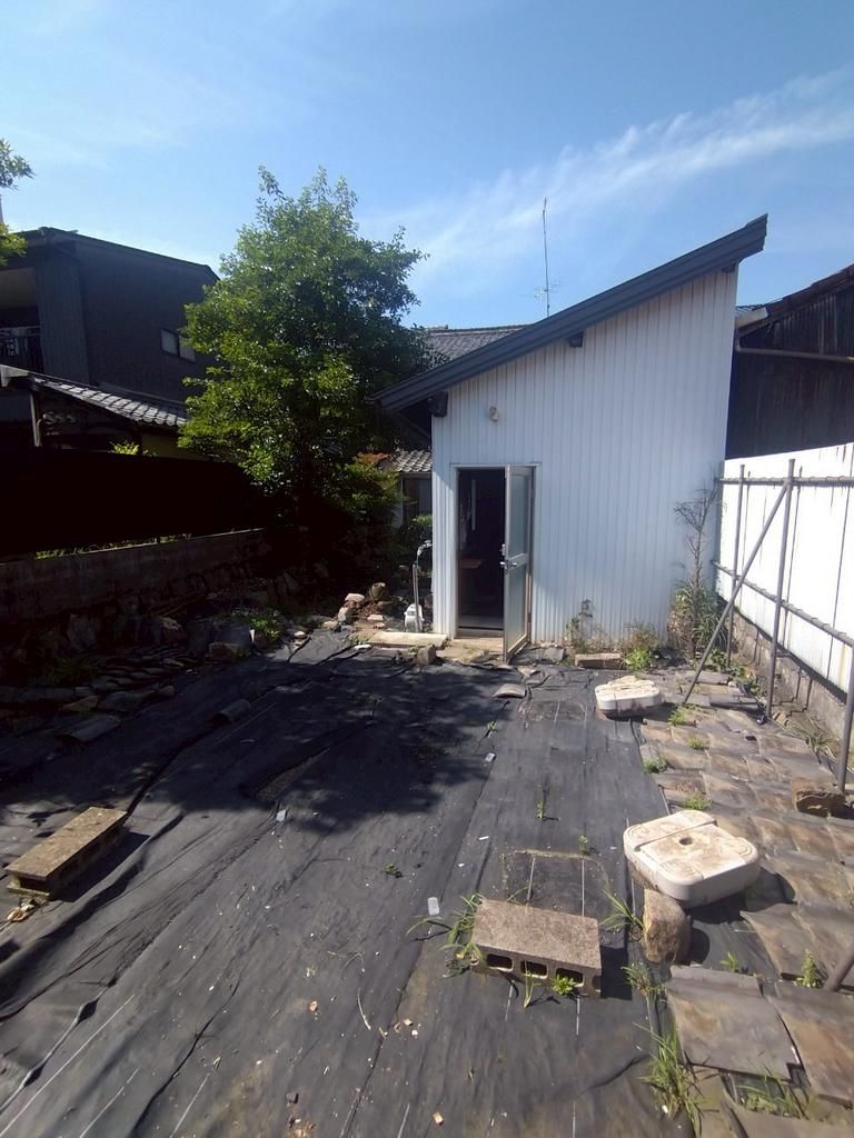 Historic 1925 Townhouse for Sale in Gifu City - Thumbnail 2