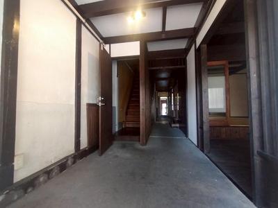 Historic 1925 Townhouse for Sale in Gifu City — Image 2, Gifu, Gifu