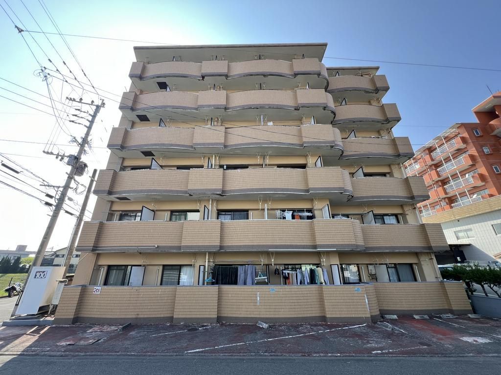 1K Apartment for Sale in Miyazaki City, Miyazaki - Thumbnail 2