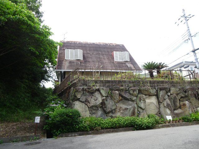 Land for Sale in Kawanishi Seiwadai West - 188.22 sqm Flat Corner Lot - Thumbnail 3