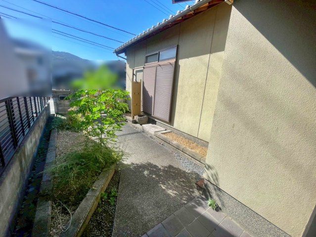 Land for Sale in Kameoka, Kyoto with 1995 Wooden House - Thumbnail 3