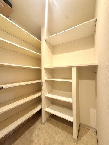 4SLDK Apartment in Nishinomiya with Panoramic Views - Thumbnail 3