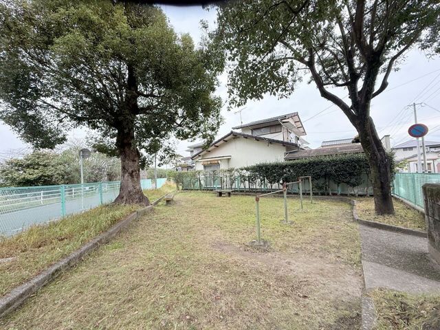 Land for Sale in Tamazato Danchi, Kagoshima City - 243.88 sqm - Thumbnail 4
