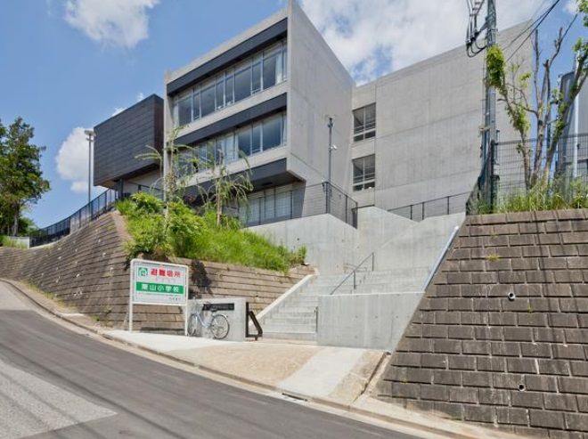 Modern 3SLDK House in Yotsukaido, Chiba - 105.98m² - Thumbnail 3