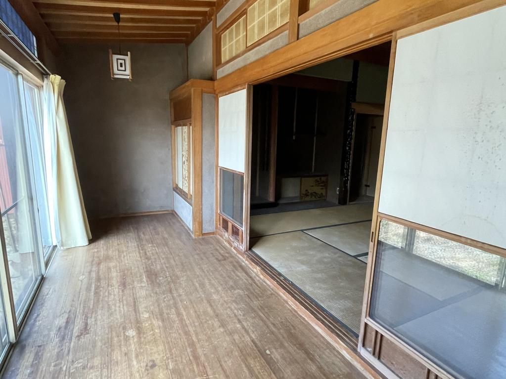 7DK Family Home Near Gakumon Station in Gobo, Wakayama - Thumbnail 2