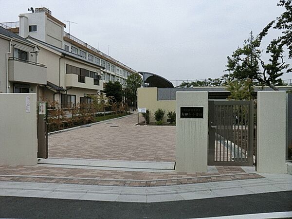 Land for Sale in Nerima, Tokyo - No Construction Conditions - Thumbnail 3