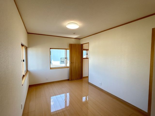 Renovated 4SLDK House for Sale in Towada, Aomori - Thumbnail 4