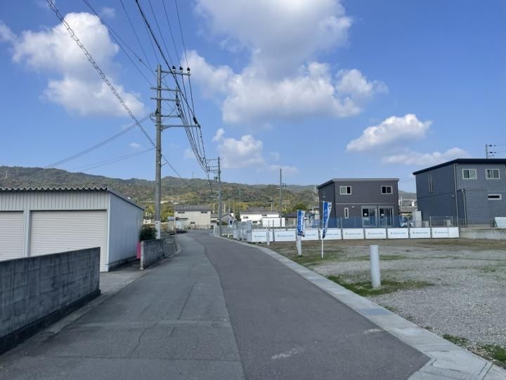 Building-Conditioned Land in Wakayama City Near Kii Station - Thumbnail 3