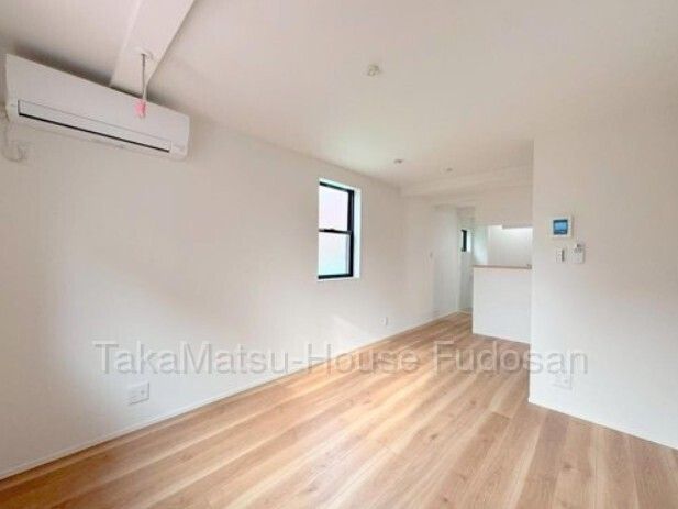 2SLDK Newly Built House for Sale in Setagaya, Tokyo - Thumbnail 4