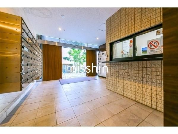 1LDK Apartment for Sale Near Waseda Station, Shinjuku, Tokyo - Thumbnail 4