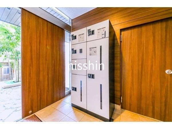 1LDK Apartment for Sale Near Waseda Station, Shinjuku, Tokyo - Thumbnail 3