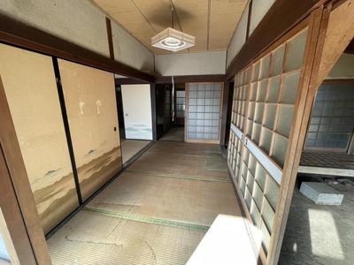 Spacious 6DK House in Onomichi with 126.57㎡ Floor Area — Image 3, Onomichi, Hiroshima