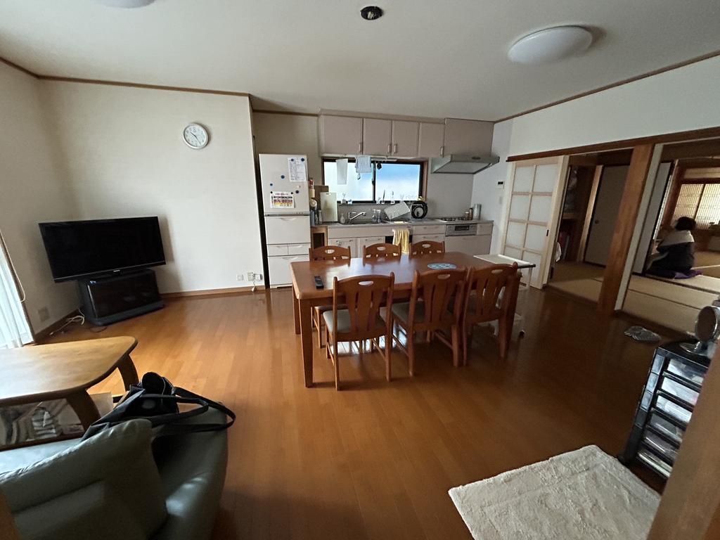 Spacious 6DK House for Sale in Tottori City | 173.5 sqm - Thumbnail 2