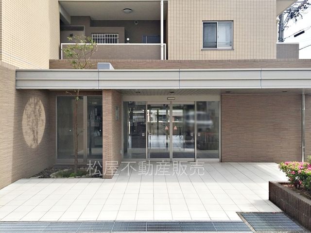 Renovated 2LDK Apartment in Hamamatsu Central Ward - Thumbnail 3