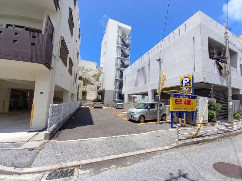 Land for Sale in Tsuji, Naha City, Okinawa - 44.11 Tsubo - Thumbnail 2