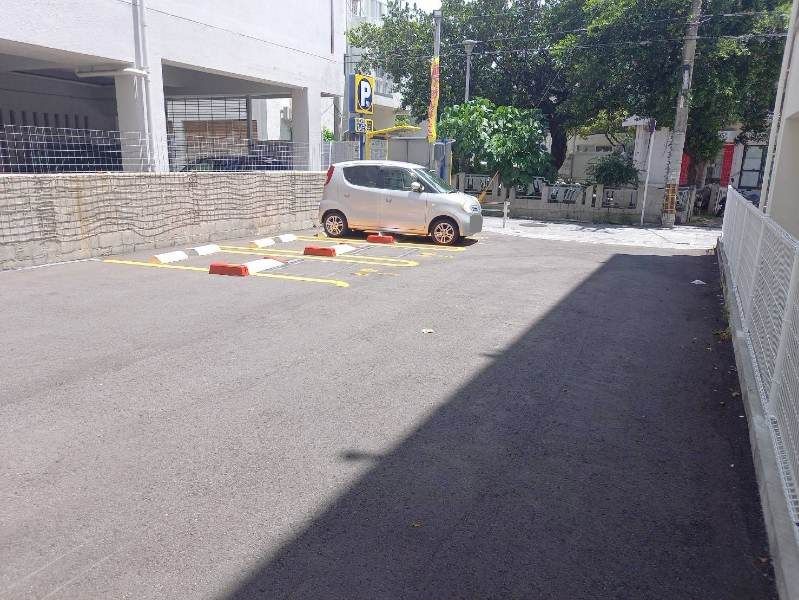 Land for Sale in Tsuji, Naha City, Okinawa - 44.11 Tsubo - Thumbnail 4