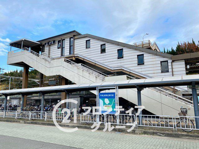 Renovated 4LDK Apartment in Nara with Balcony - Thumbnail 2
