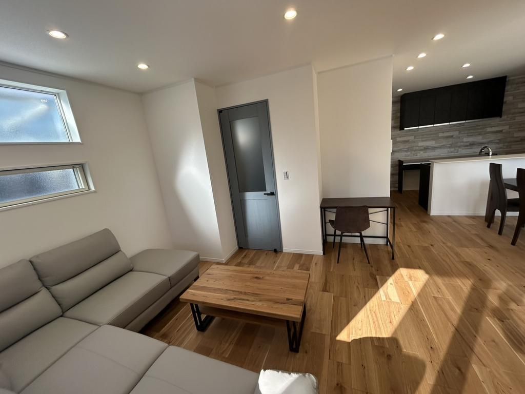 3LDK Model House with Solar & Ene-Farm in Katsuragi City - Thumbnail 2