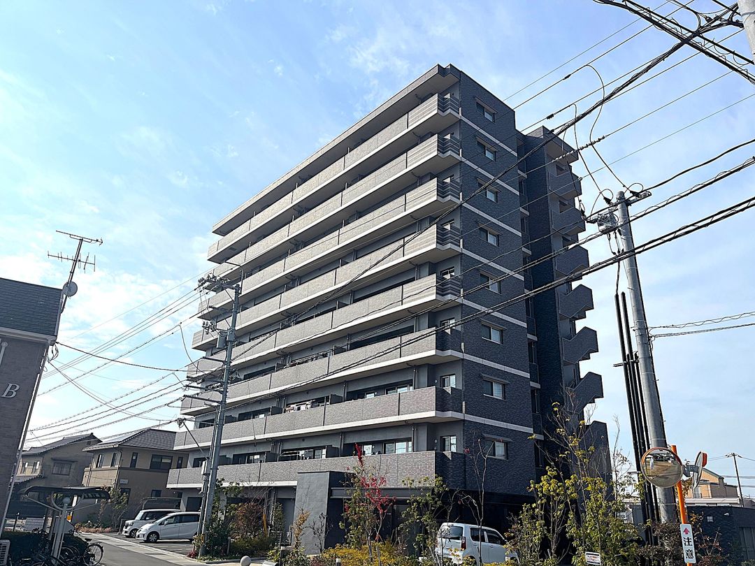 Alpha Smart Shirakabacho 3LDK Condo for Sale in Kurashiki - Thumbnail 2