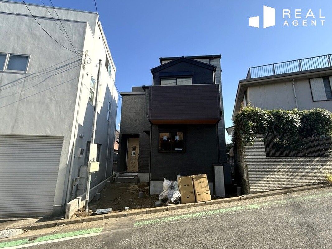 New 4LDK House with Landmark Tower View in Yokohama Nishi Ward - Thumbnail 2