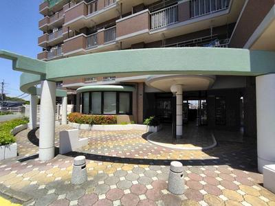Spacious 4DK Apartment in Eclair Wakaba Complex, Kitakyushu — Image 3, Yahatanishi, Fukuoka