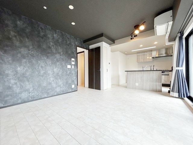 Modern 1SLDK Condo with Lake Biwa Views in Otsu, Shiga - Thumbnail 4