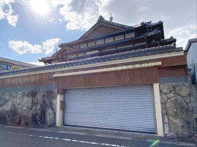 7-Bedroom House in Shime with Underground Garage — Image 1, Shimen, Fukuoka