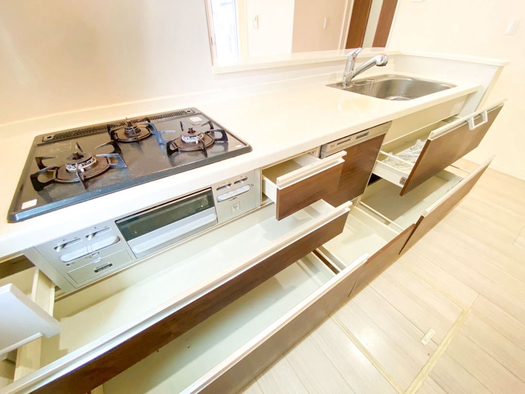 4LDK House in Yokohama Seya Ward with 3 Parking Spaces - Thumbnail 3
